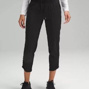 lululemon dance studio crop size 6